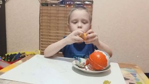 Распаковка Киндер Макси-1