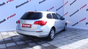 Обзор на Opel Astra Sports Tourer универсал 1.6 AT (115 л. с.) Серебристый 2012г