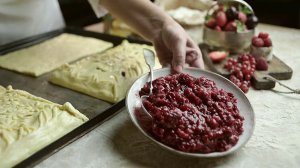 Пирог с малиной