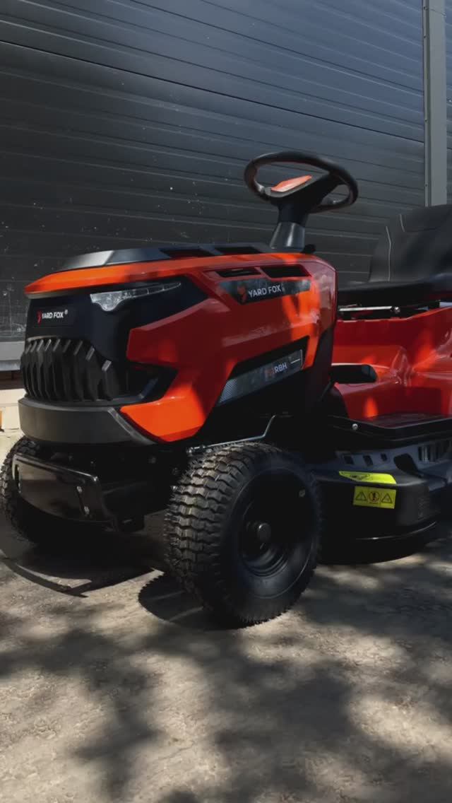 Садовый трактор YARD FOX