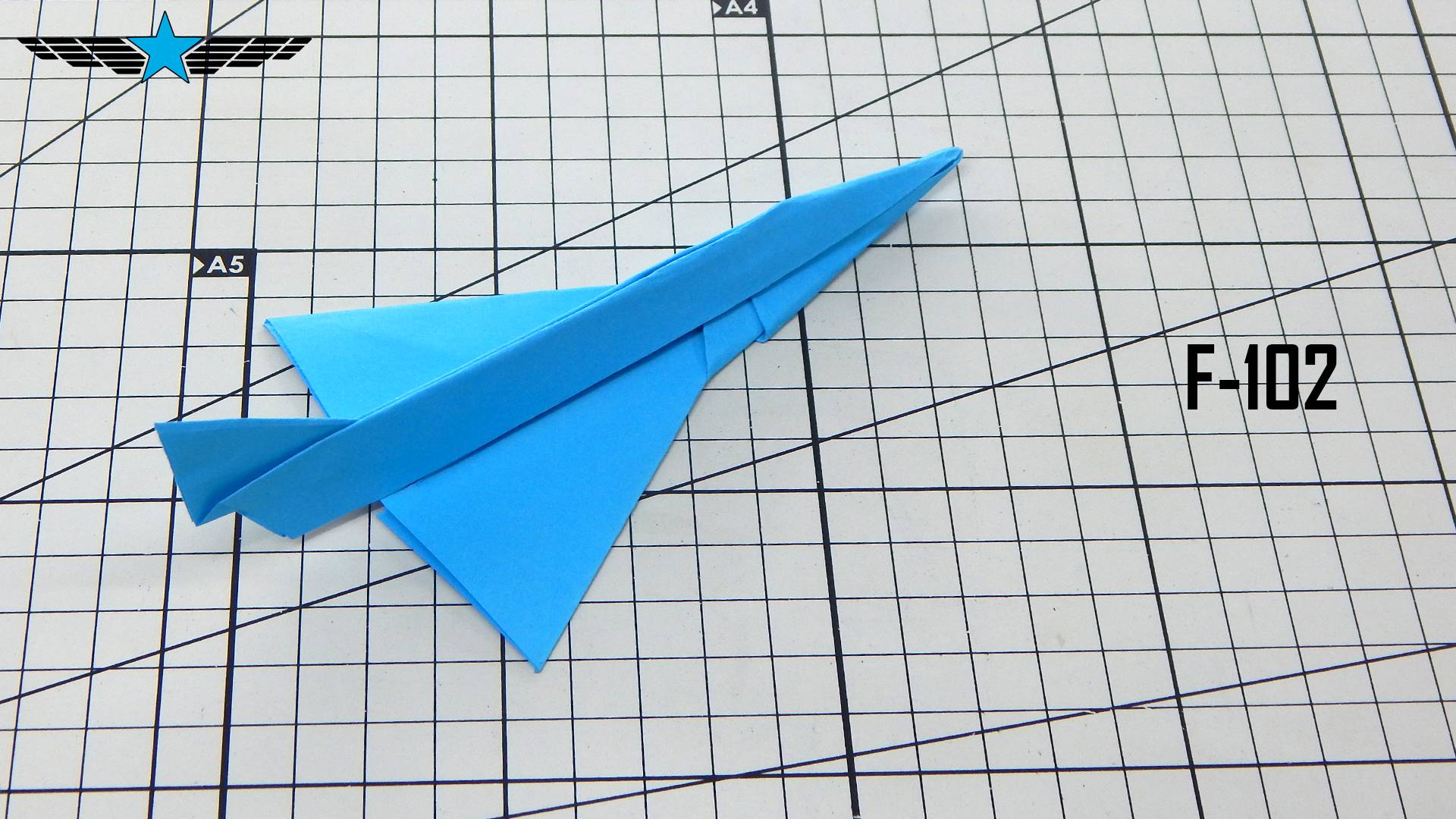 Как сделать потрясающий кинжал F-102 Delta Dagger из бумаги — простой урок оригами по самолету смотреть онлайн