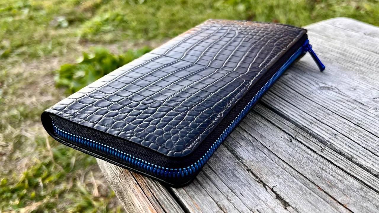 Изготовление кошелька на молнии из кожи крокодила. смотреть онлайн