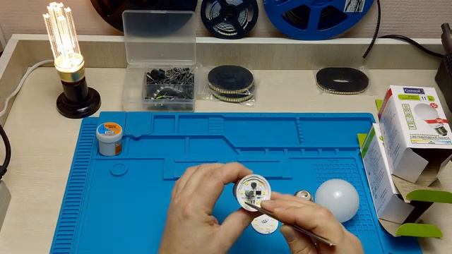 Лампочки по Акции, выгода или обман? Сравнение дешёвой и дорогой лампочки смотреть онлайн