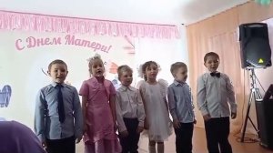 Выступление детей подготовительной группы на концерте
