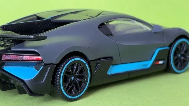 Bugatti Divo 2020 (1:43 scale model) #carmodels #bugattidivo #cartoy #toycar #diecasttoys #bugatti