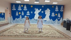 1000109526.mp4Песня "Добрый дед Мороз" исп. Завьялова Юлиана и Петриченко Вероника