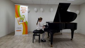 Булычёва Анна, ДШИ 1, Новокузнецк. Н. Торопова "Вальс-пушинка"