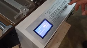 Аппарат для нарезки листов из рулона HYD700 #Bronko