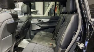 GAC GS8  комплектация GX Premium 4 WD цвет черный салон темный