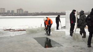 Новосибирцев к проруби будут пускать небольшими группами