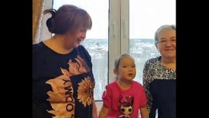 Оригинальное  видеопоздравление мужчине с юбилеем 60 лет с нарезками из советских фильмов, слайдшоу