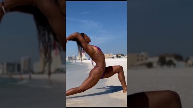 Beach Yoga Flow #stretching #yoga #short #shorts #hotyoga