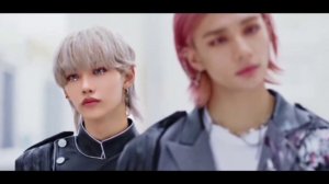 Эдит с Феликс Ли из stray kids