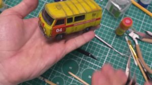 Сборка УАЗ (буханка) 3909 масштаб 1/43