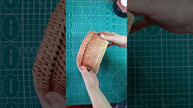Шкатулка плетеная
