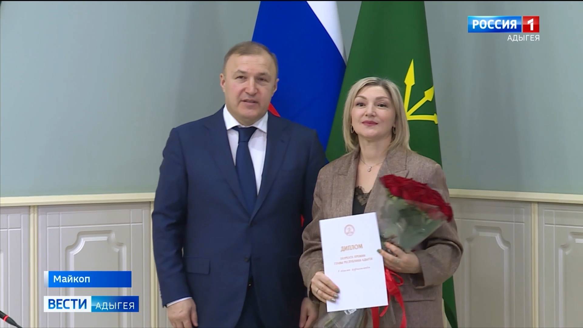 Мурат Кумпилов вручил дипломы лауреатам премии главы республики в области журналистики за 2024 год