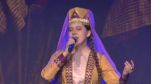 Армянские Песни, Русская Девушка спела по-Армянски и  Красивый Танец от Армянки