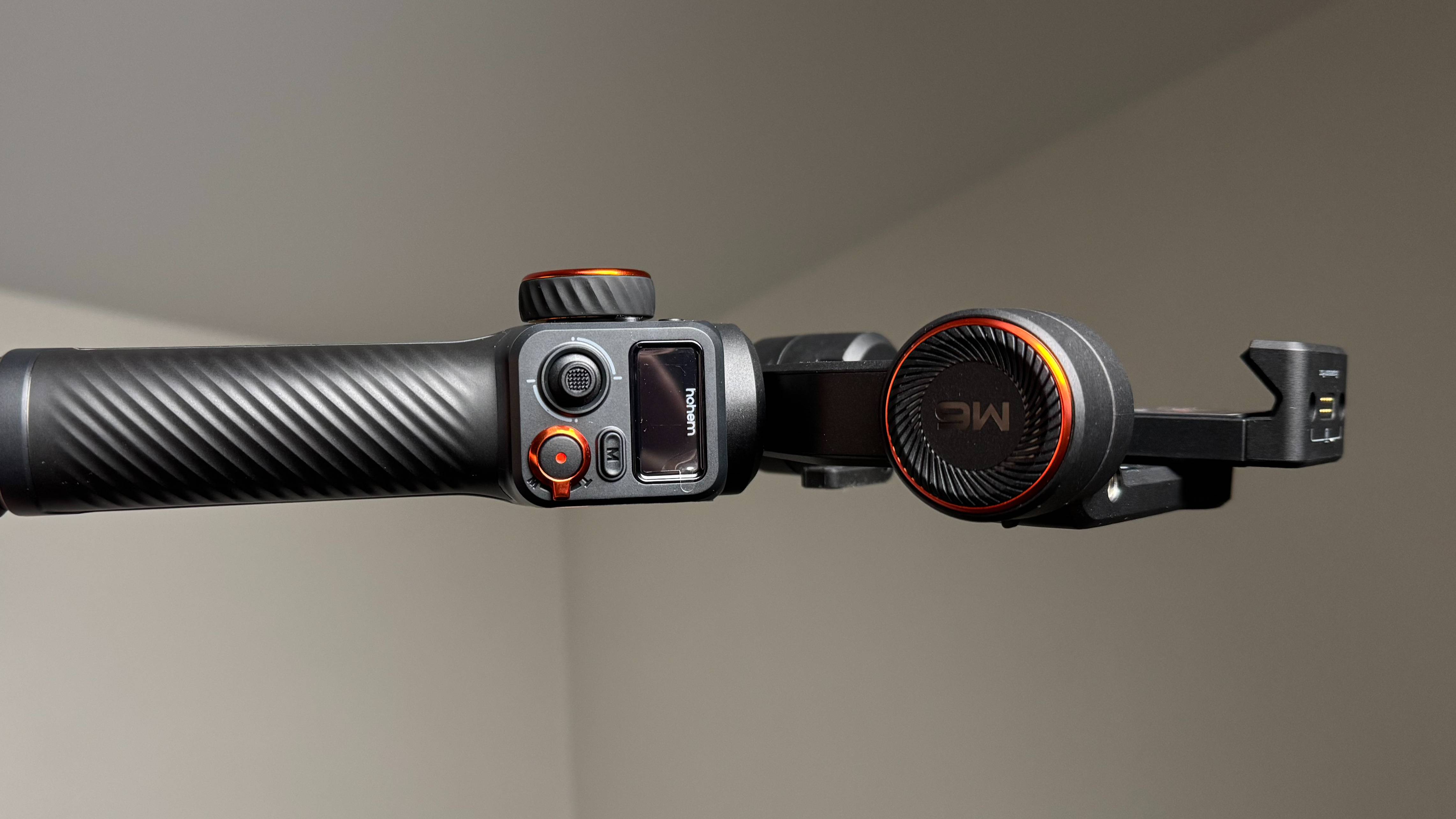 Лучший мобильный стаб  Hohem iSteady M6