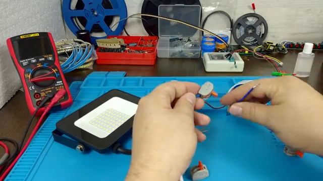 Как подключить датчик света за 3 минуты смотреть онлайн