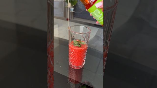КЛУБНИЧНЫЙ МОХИТО