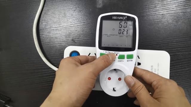 How to Use Digital Power Meter / Volt Ampere Watt Meter