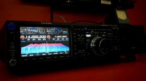 Yaesu FTDX101MP Hybrid SDR Transceiver - 200 Watt Model!