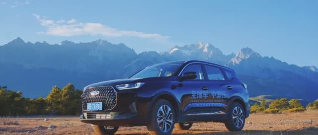 Черри Новый 2025. New Cherry Exeed 2025 Реальный ОБЗОР! смотреть онлайн