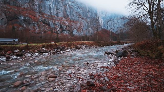 Расслабляющая осенняя прогулка в Лаутербруннене, Швейцария, Звуки реки и природы, Речная прогулка