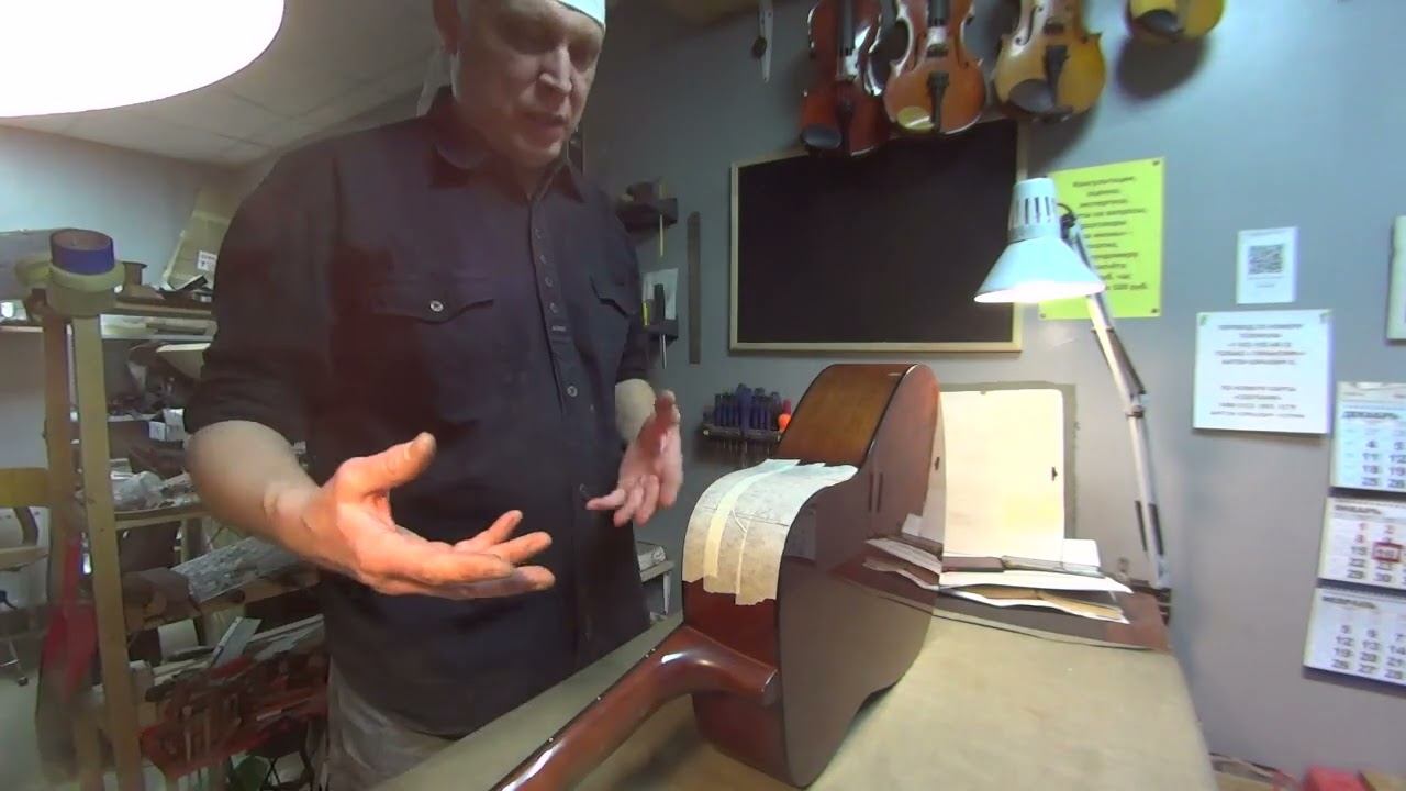 Установка пьезозвукоснимателя с эквалайзером и батарейным отсеком в акустическую гитару. смотреть онлайн