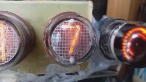 включение лампочки плавно. Ин1 1967 МЭЛЗ остальные Анод.