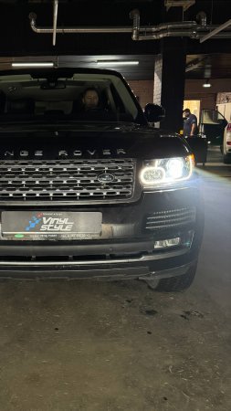 На Range Rover Vogue вместо штатного би-ксенона установили bi-led модули Aozoom K3 Dragon Knigh