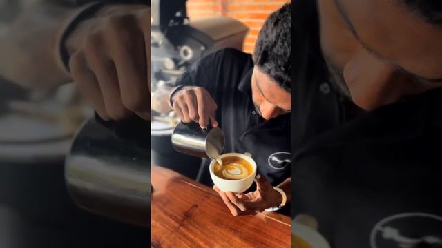 How To Make A Gingerbread Latte | Winter Coffee Drink | Swa Ginger Bread Latte | Flavored Coffees смотреть онлайн