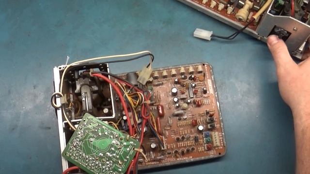 19" Kortek KTA-915 Arcade Monitor Repair - Bad Solder Joints + Full Rework, Learned Something New! смотреть онлайн