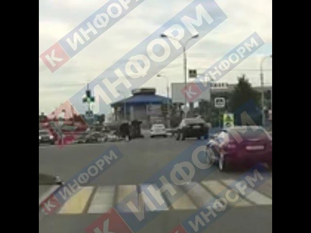 В Сургуте опрокинулся внедорожник смотреть онлайн