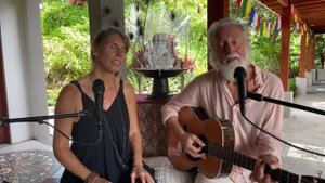 Deva Premal and Miten - Satsang Costa Rica Mantra Ra Ma Da Sa Sa Say So Hung - Lokah Samasta