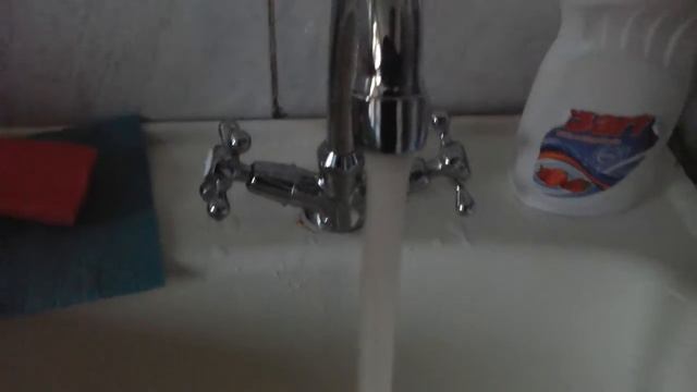 КВАС ИЗ КРАНА смотреть онлайн