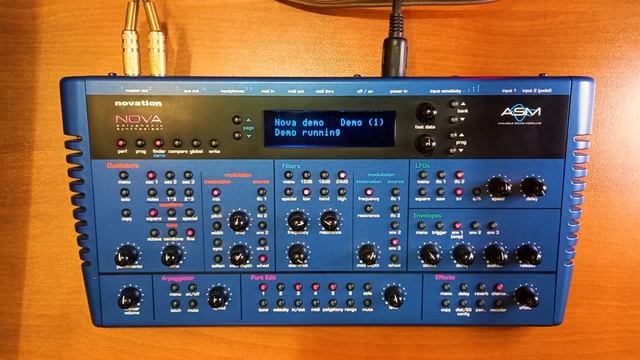 Виртуальный аналоговый синтезатор из далёкого 1999 года - Novation NOVA. Слушаем Demo songs.