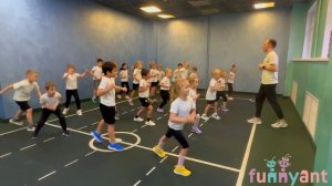 ФИЗКУЛЬТУРА В СТАРШИХ ГРУППАХ Funny Ant Malahovka