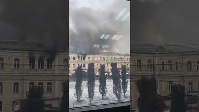 ‼️🇷🇺В Туле горит военный госпиталь !!! Сообщается что огонь охватил верхний этаж здания !!!