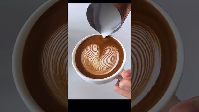 #latteeart #lattelove #coffeelover #coffee #coffeelatte #yummy #cafe #latte #lattee #coffeee #short