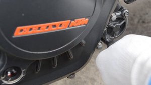 Ktm duke 200 oil change