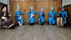 Фольклорный ансамбль «Хорагай»: 1. «Кадарарда хоюм чараш» 2. «Кожаннар»