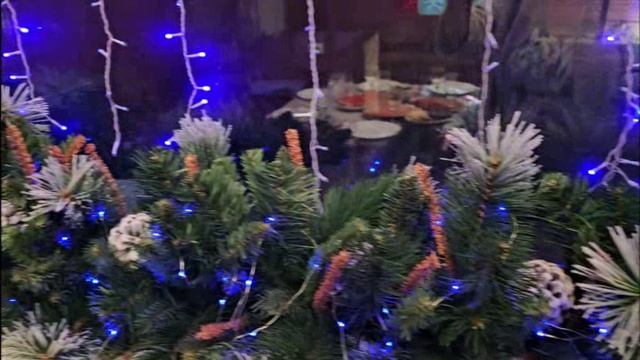 В предновогодней суете смотреть онлайн