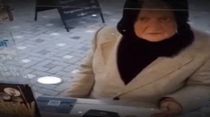 Вы мне делаете кофе?