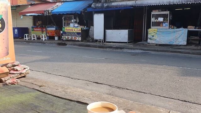 Coffee Time ...  #shorts #coffeetime #issan #cafelatte #coffeechilltv กาแฟ Street Cafe Kiosk คาเฟ่