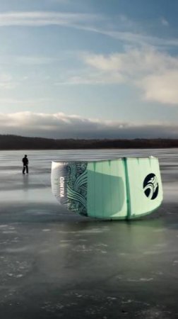 Кайт это не только летнее увлечение, но еще и зимняя забава. В ролях Cabrinha Contra 11