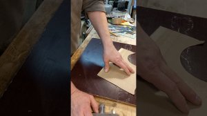 Изготовление простой розетки для гитары из шпона. Making a simple guitar rosette out of a veneer.
