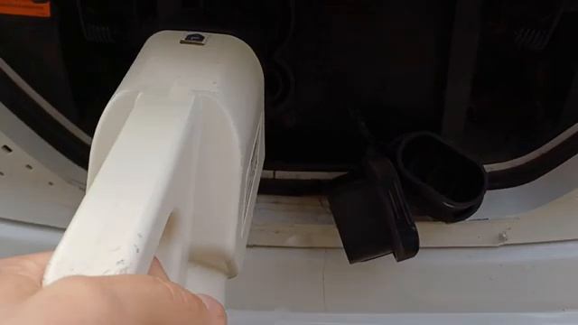 зарядка на Punkt-E электроавтомобиля EVOLUTE I-PRO смотреть онлайн