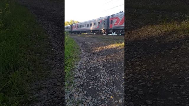 ЭП2К-430 с поездом Новокузнецк-Кисловодск на даче