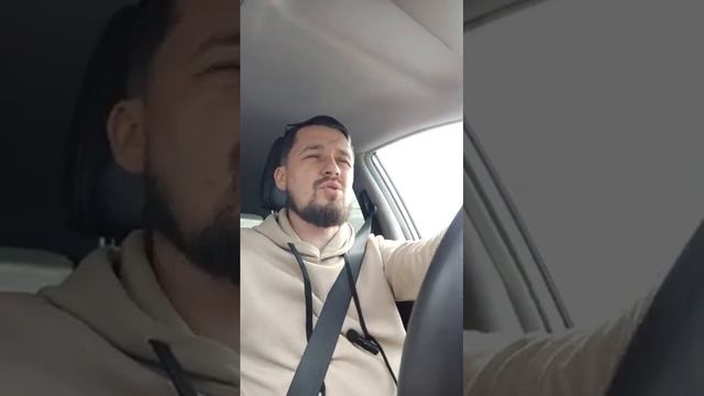 Опасная зарядка! Не дёргайте за провод во время зарядки электромобиля! Evolute iPRO смотреть онлайн